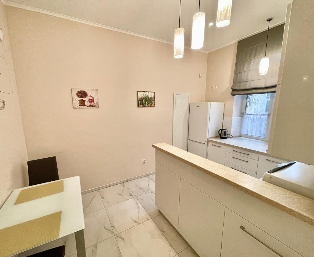 Apartments On Sholom Aleikhema Liov Exterior foto
