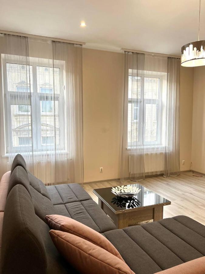 Apartments On Sholom Aleikhema Liov Exterior foto
